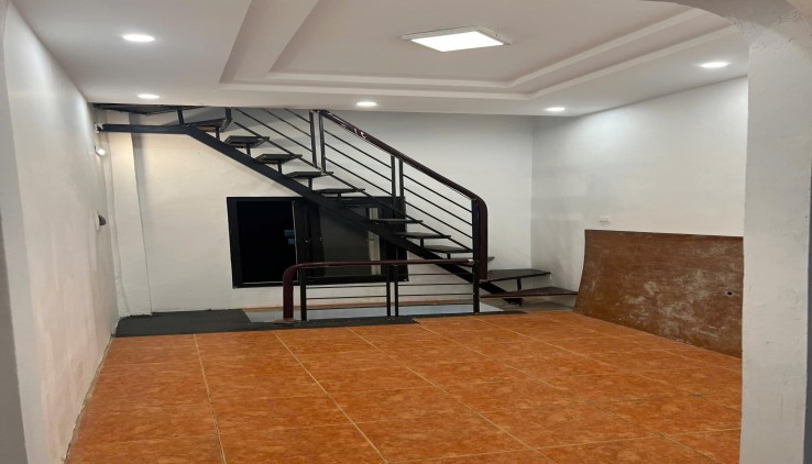 CHO THUÊ MBKD SPA, MI, NAIL, SỬA XE MÁY PHỐ TRUNG LIỆT ĐỐNG ĐA
